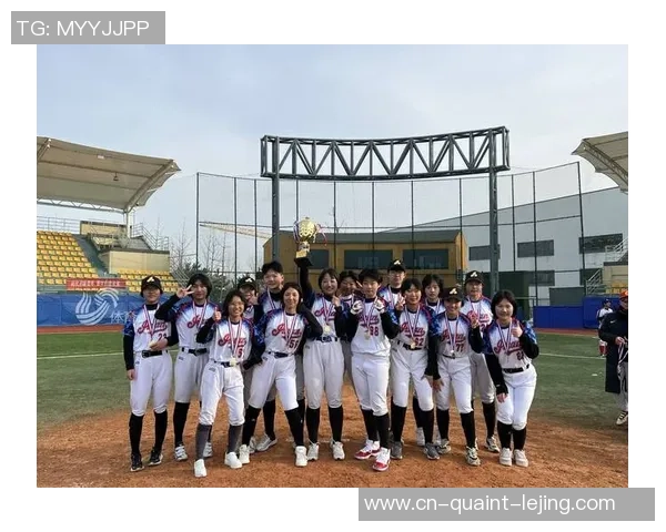 济南职业学院板球队勇夺2025年济南市学校板球联赛双冠军